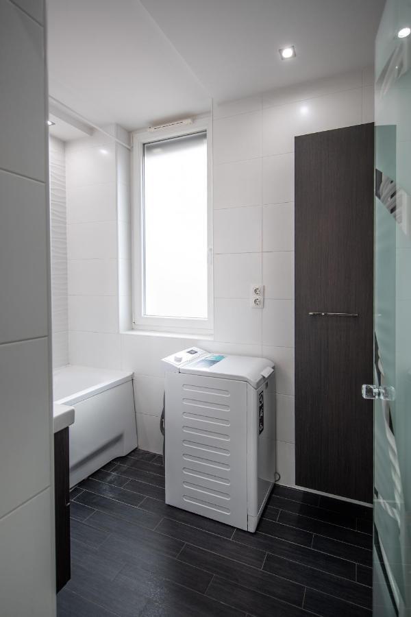Spacious 3-Room Apartment With Free Parking Budapest Eksteriør billede
