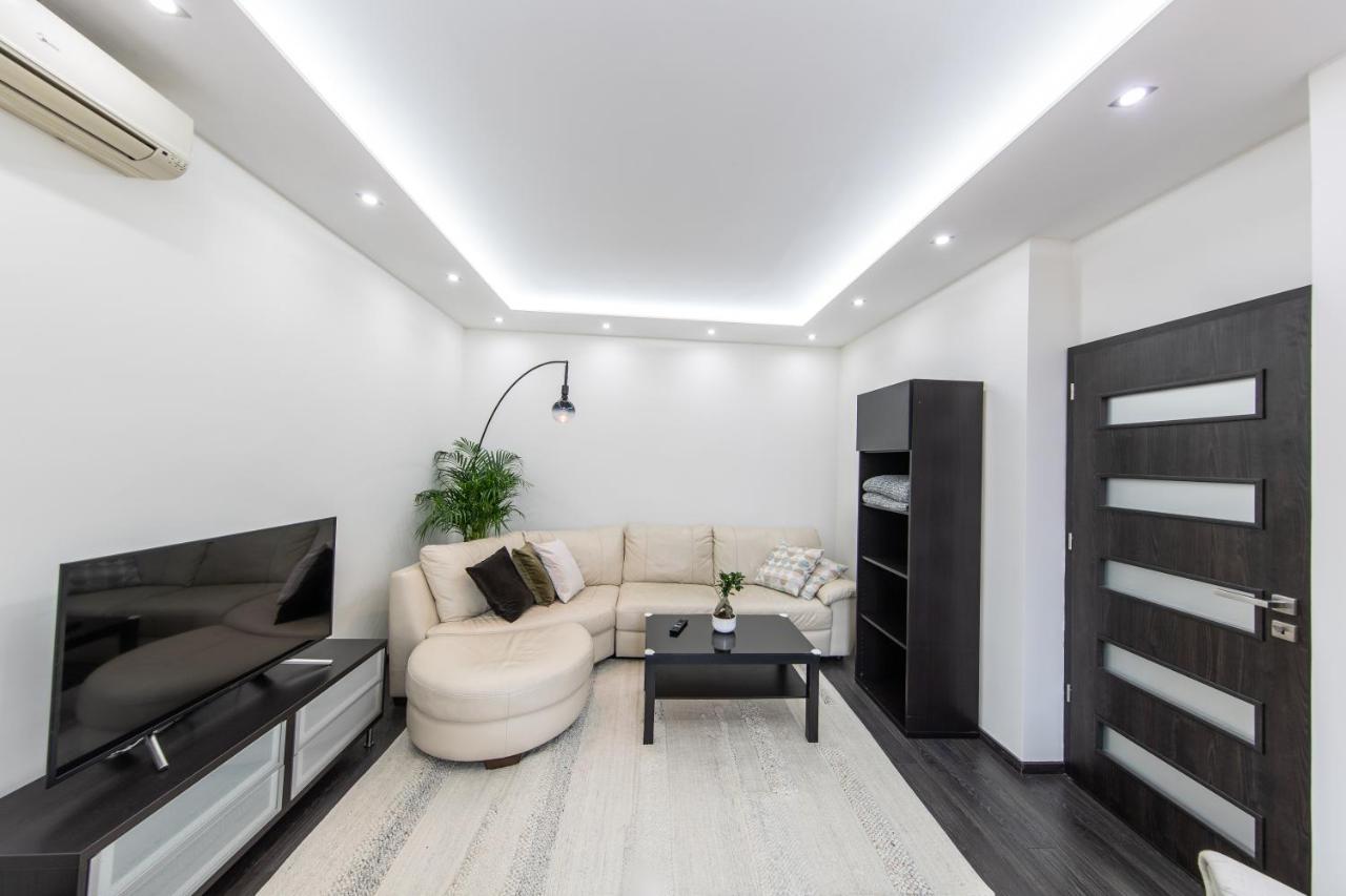 Spacious 3-Room Apartment With Free Parking Budapest Eksteriør billede